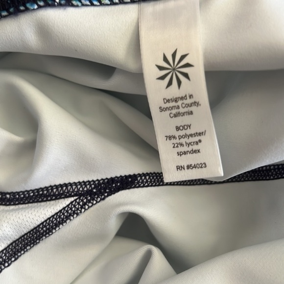 NEW! Athleta Compression Sonar Workout Tights size XS - Picture 6 of 11